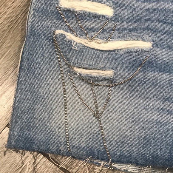 IRO NEW Gacily Chain Embellish Distress DenimShort - Picture 2 of 9